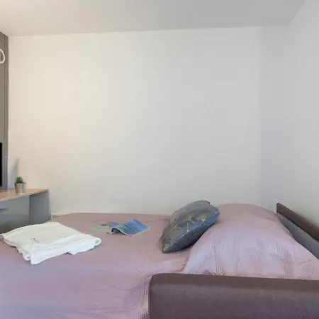 Toscane By Interhome Saint-Raphael (Var)